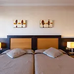 Luxury Apartment 100 Mtrs Beach