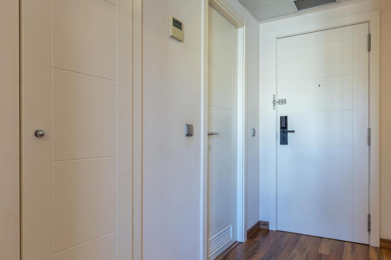 Luxury 100 Mtrs Appartement *